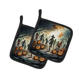Zombies Spooky Halloween Pair of Pot Holders Kitchen Heat Resistant Pot Holders Sets Oven Hot Pads for Cooking Baking BBQ, 7 1/2 x 7 1/2 (Option: default)